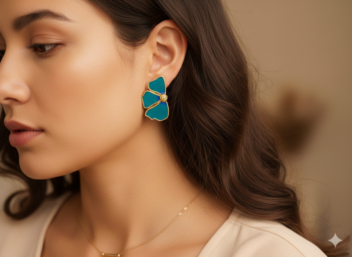 Boucles d’oreilles Fleur Émail Bleu & Or