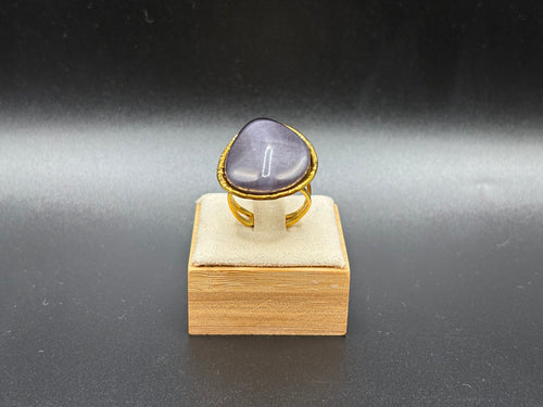 Bague dorée pierre grise – Cabochon ovale