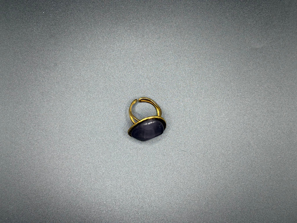 Bague dorée pierre grise – Cabochon ovale