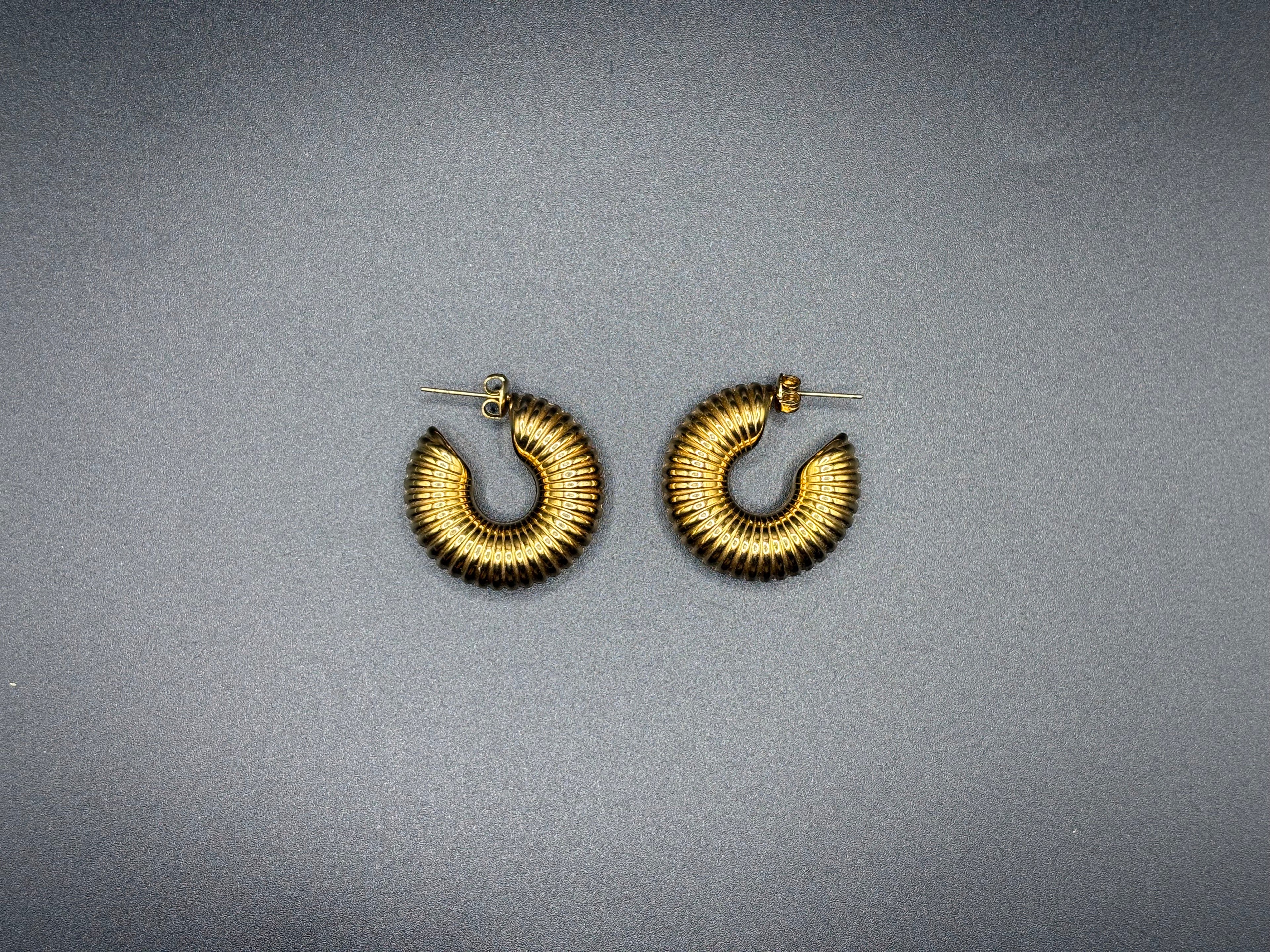 Boucles d’oreilles Créoles Texturées Dorées