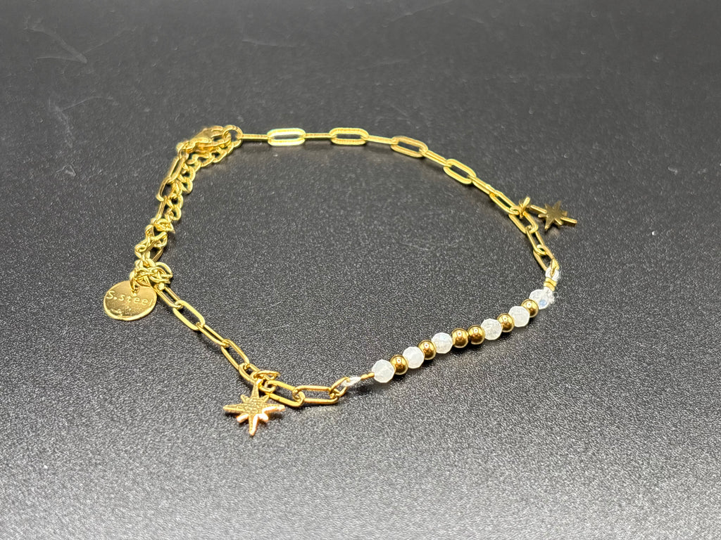 Bracelet de cheville chaîne dorée étoiles et perles