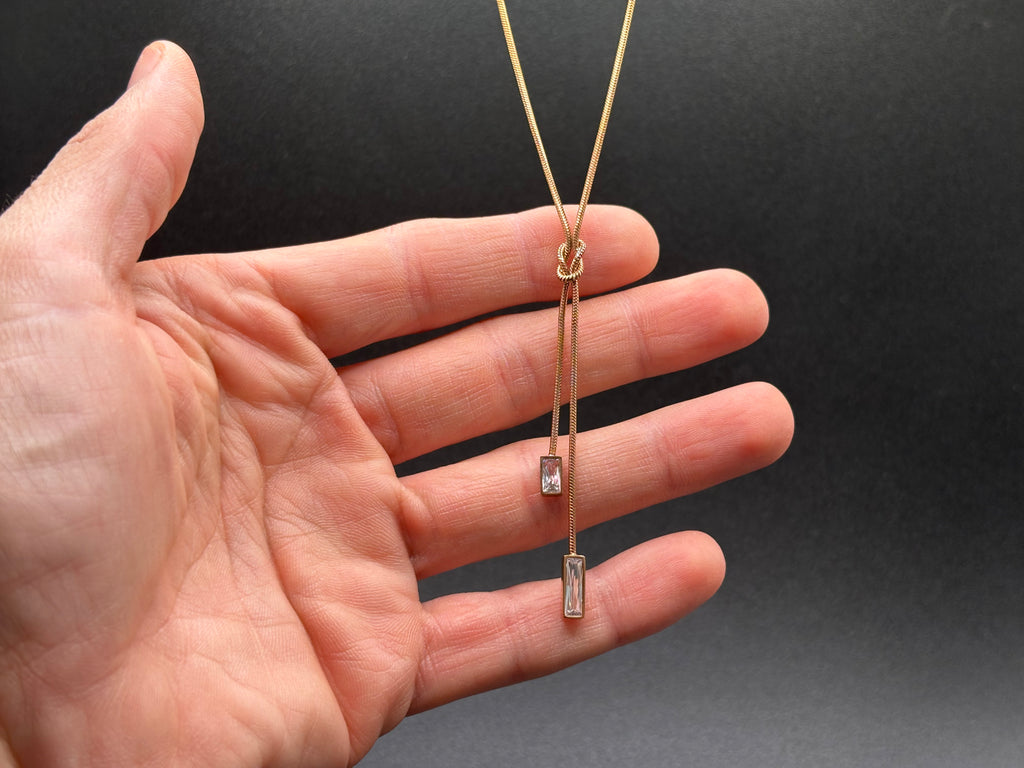 Collier Nœud Élégance – Finition Dorée